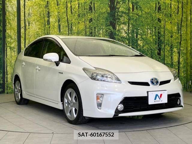 Toyota PRIUS 2014-01 329165-16