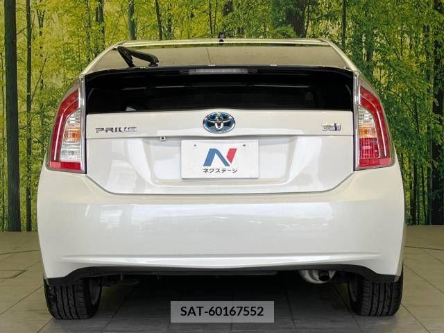 Toyota PRIUS 2014-01 329165-15