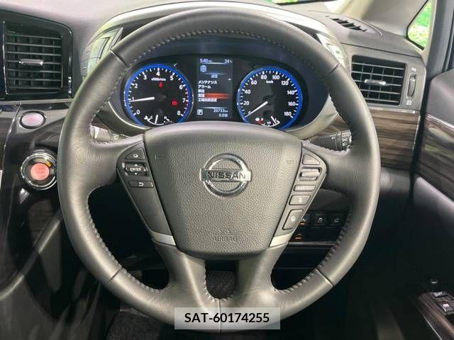 Nissan ELGRAND 2019-09 332288-12