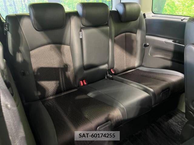 Nissan ELGRAND 2019-09 332288-10