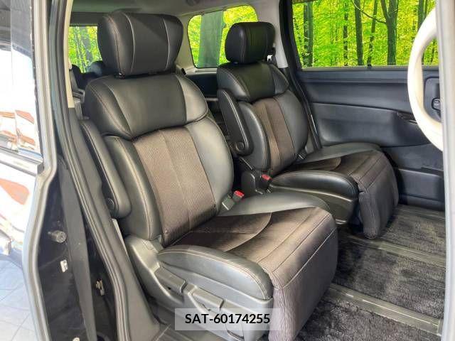 Nissan ELGRAND 2019-09 332288-9