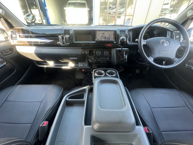 Toyota HIACE WAGON 2008-10 16386-21