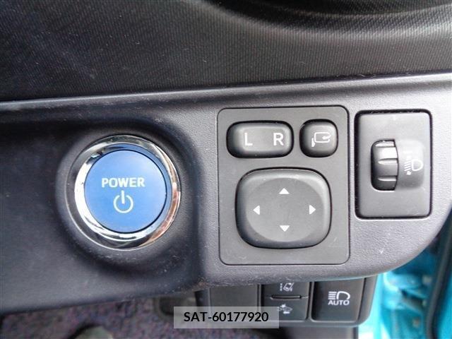 Toyota AQUA 2018-04 255551-18