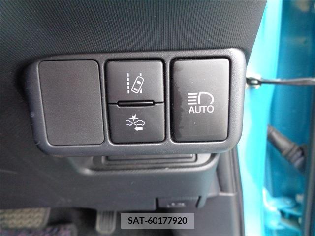 Toyota AQUA 2018-04 255551-19