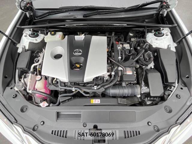 Lexus ES 2019-11 275303-18