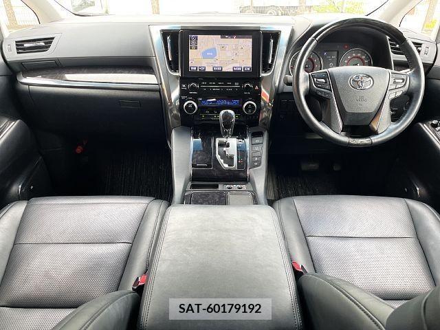 Toyota VELLFIRE 2018-11 299460-1
