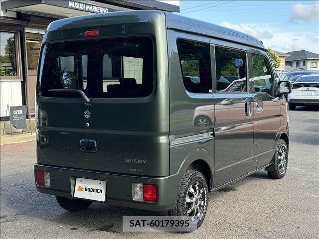 Suzuki EVERY 2022-07 385923-23