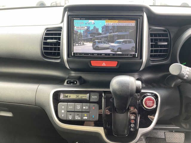 Honda N BOX 2017-05 6862-5