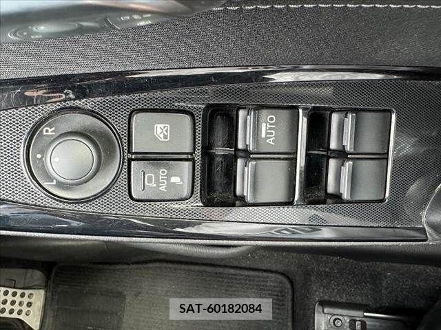 Mazda DEMIO 2018-10 328316-27