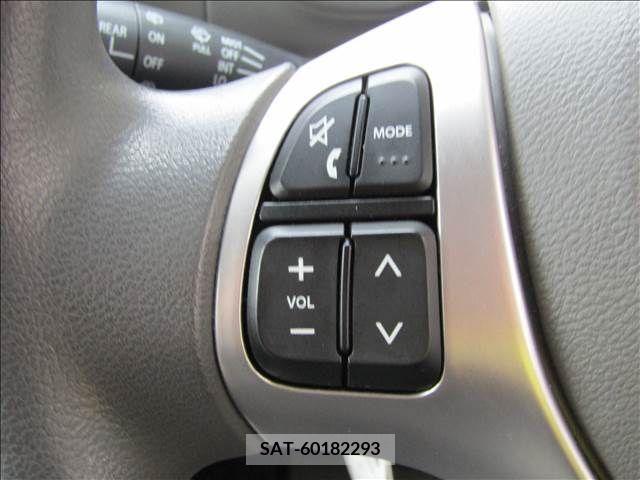 Suzuki EVERY WAGON 2015-04 221821-11