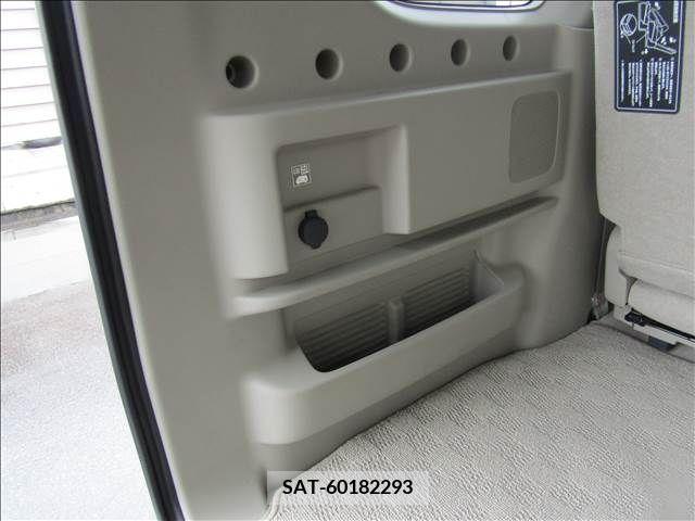 Suzuki EVERY WAGON 2015-04 221821-23