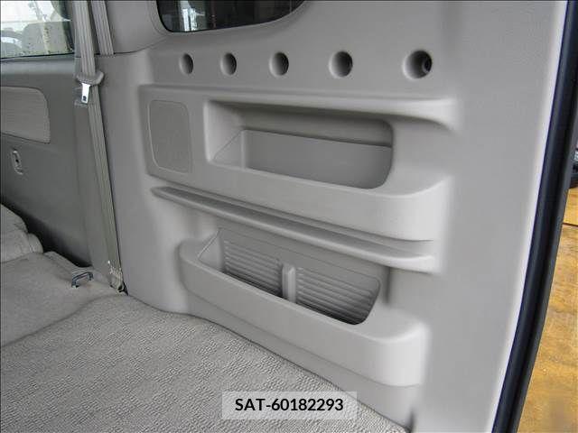 Suzuki EVERY WAGON 2015-04 221821-24