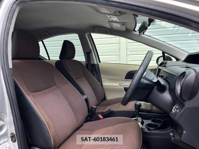 Toyota AQUA 2012-05 389348-9