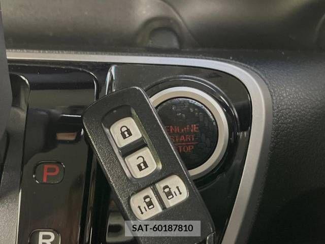 Honda N BOX 2015-02 255401-7