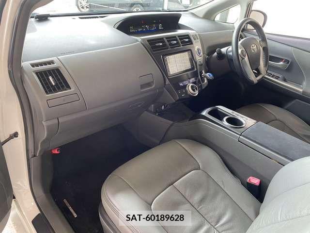 Toyota PRIUS ALPHA 2012-01 355026-5