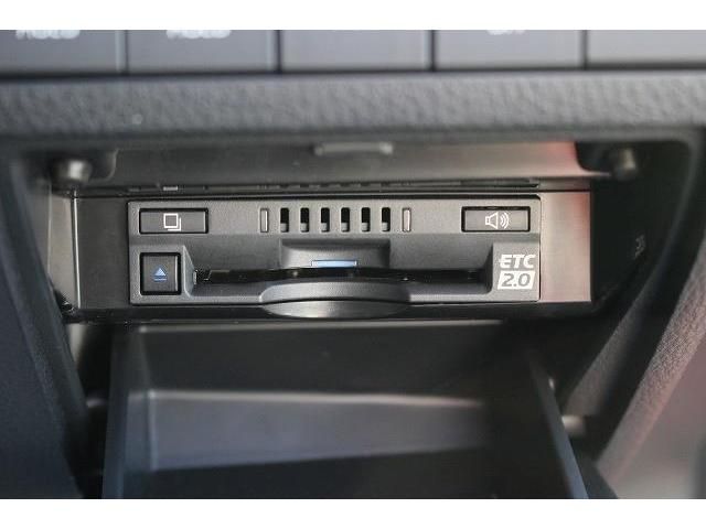 Toyota CAMRY HYBRID 2021-02 193242-4