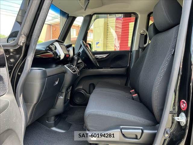 Honda N BOX CUSTOM 2017-03 364987-7