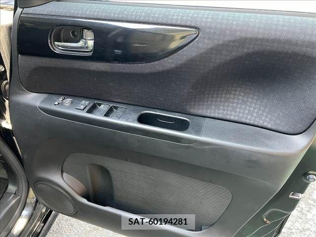 Honda N BOX CUSTOM 2017-03 364987-13