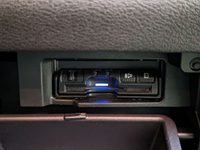Nissan SERENA 2018-08 28835-16