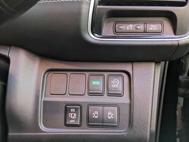 Nissan SERENA 2018-08 28835-15