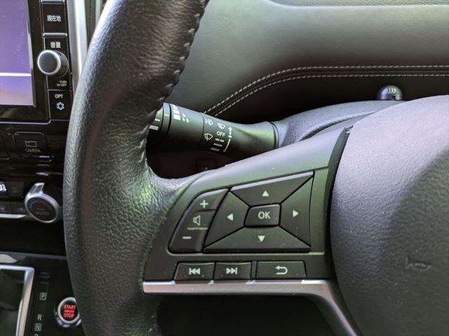 Nissan SERENA 2018-08 28835-12