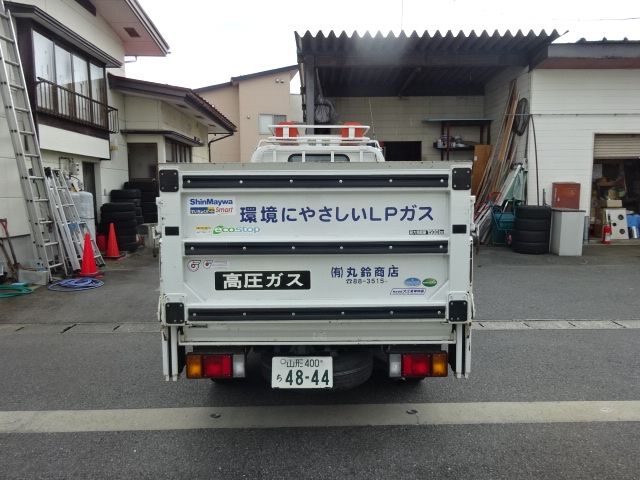 Isuzu ELF TRUCK 2019-08 8560-3