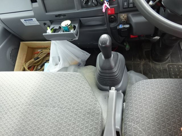Isuzu ELF TRUCK 2019-08 8560-16