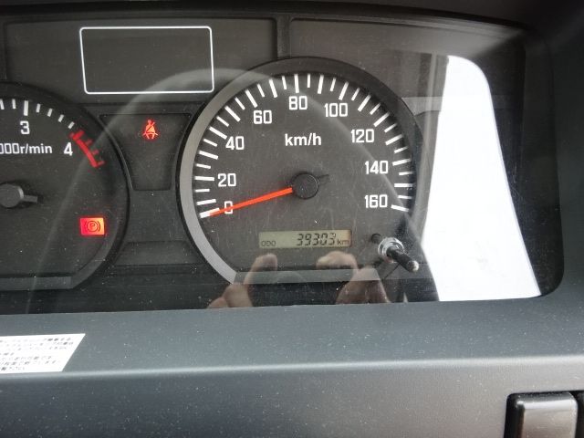 Isuzu ELF TRUCK 2019-08 8560-26