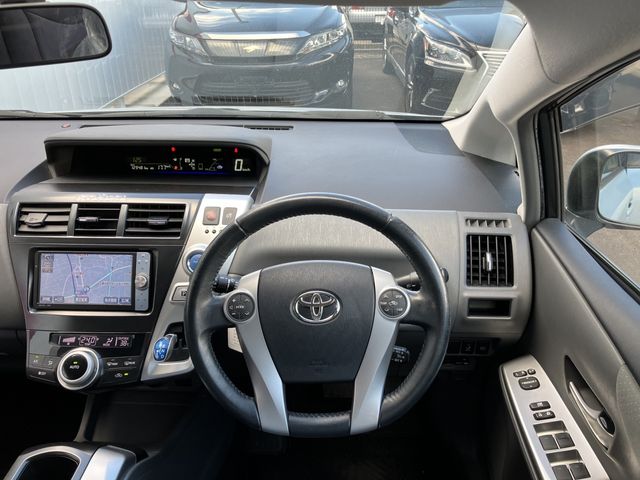 Toyota PRIUS ALPHA 2011-10 189763-7