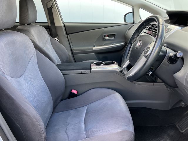 Toyota PRIUS ALPHA 2011-10 189763-22