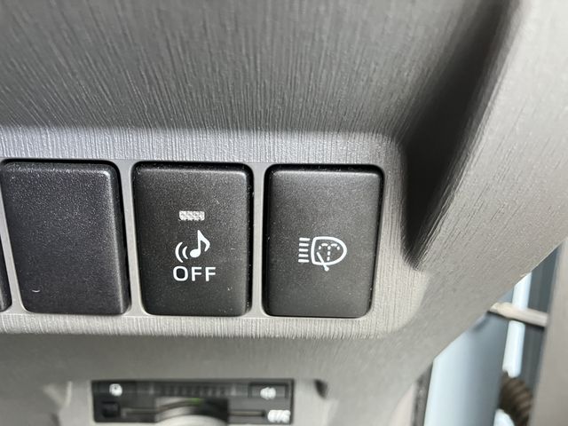Toyota PRIUS ALPHA 2011-10 189763-17