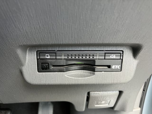 Toyota PRIUS ALPHA 2011-10 189763-16