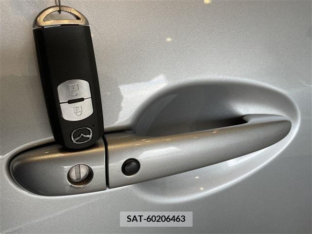 Mazda DEMIO 2019-04 232340-11
