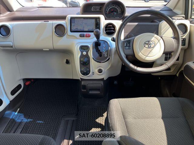 Toyota PORTE 2015-10 327611-1