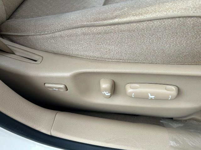 Toyota CROWN SEDAN 2009-01 5461-26
