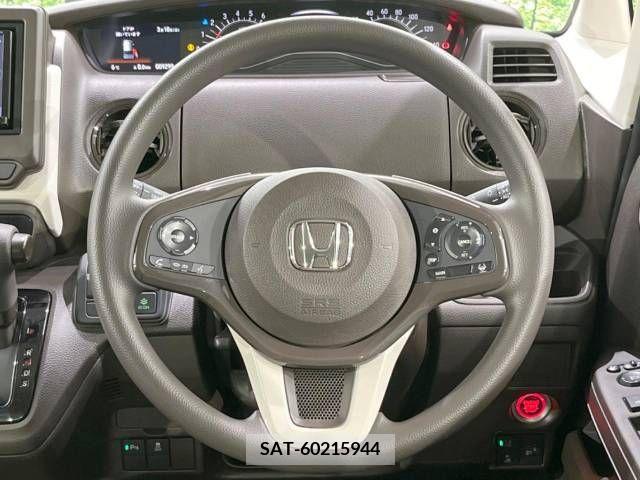 Honda N BOX 2022-11 217684-11