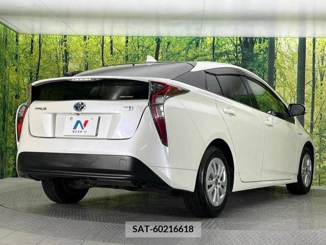 Toyota PRIUS 2016-03 281800-17