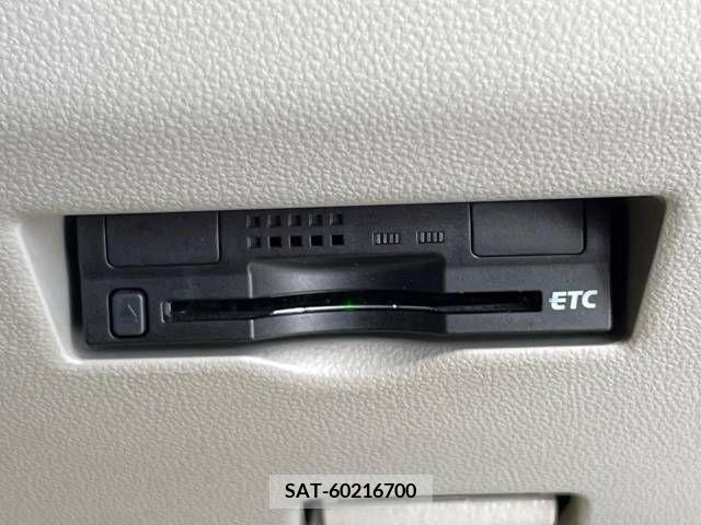 Toyota PASSO 2016-05 347517-7