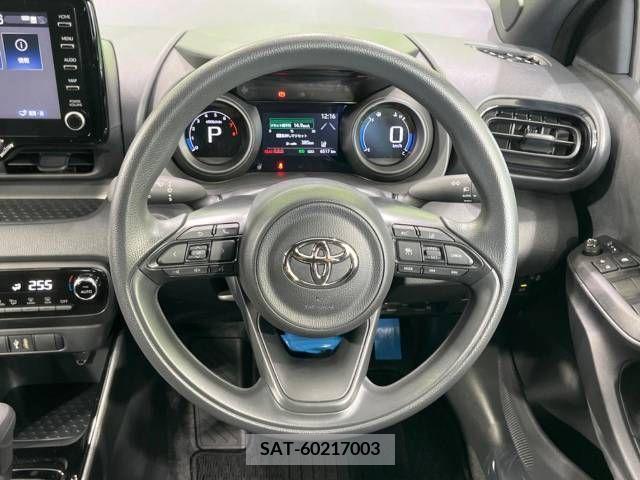 Toyota YARIS 2023-06 371403-11