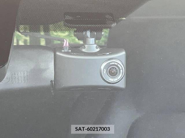 Toyota YARIS 2023-06 371403-6