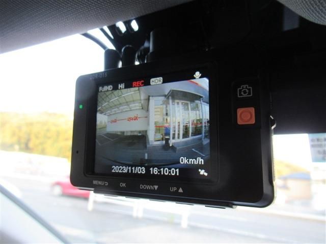 Audi A4 2016-12 17319-6