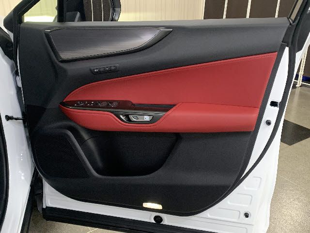 Lexus NX 2023-04 2104-22