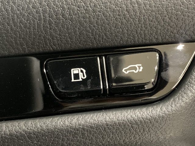 Lexus NX 2023-04 2104-5