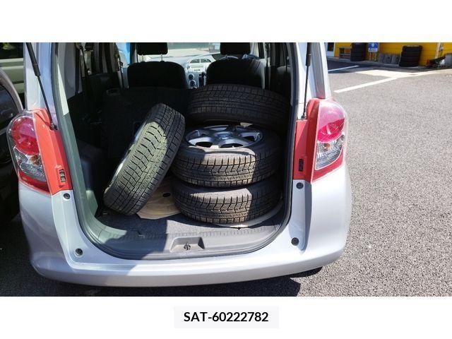 Toyota RACTIS 2009-09 282652-5