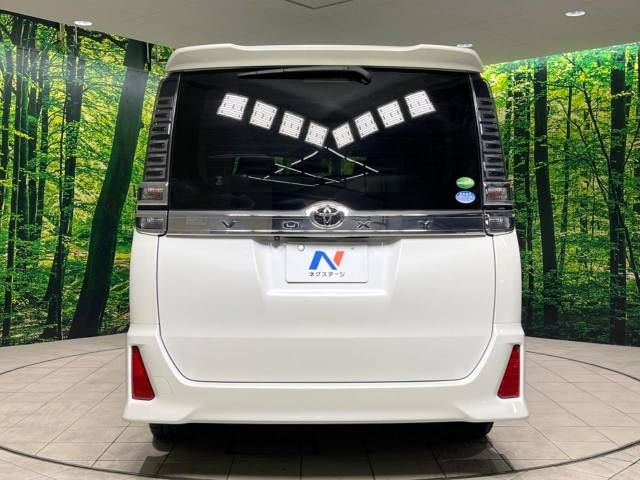 Toyota VOXY 2018-11 189122-16