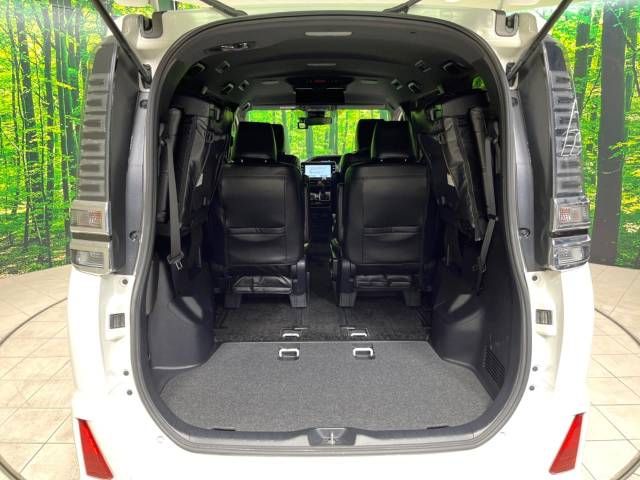 Toyota VOXY 2018-11 189122-11