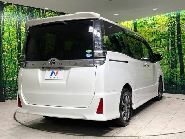 Toyota VOXY 2018-11 189122-18