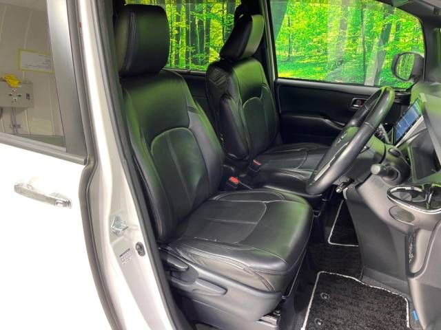 Toyota VOXY 2018-11 189122-8