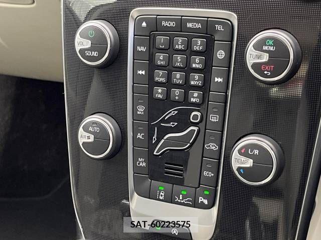 Volvo V40 2017-06 334905-8