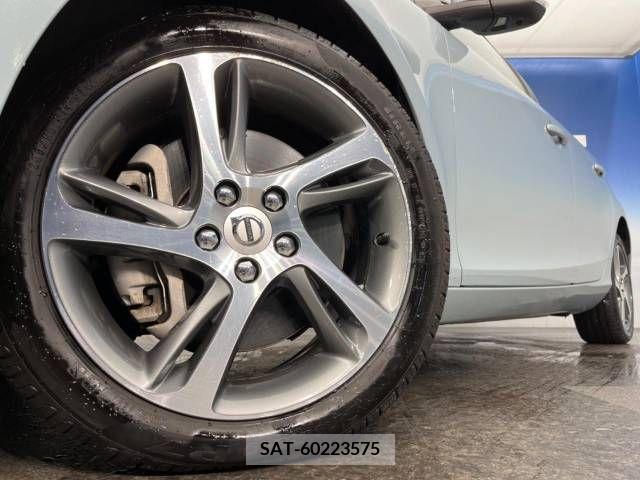 Volvo V40 2017-06 334905-18